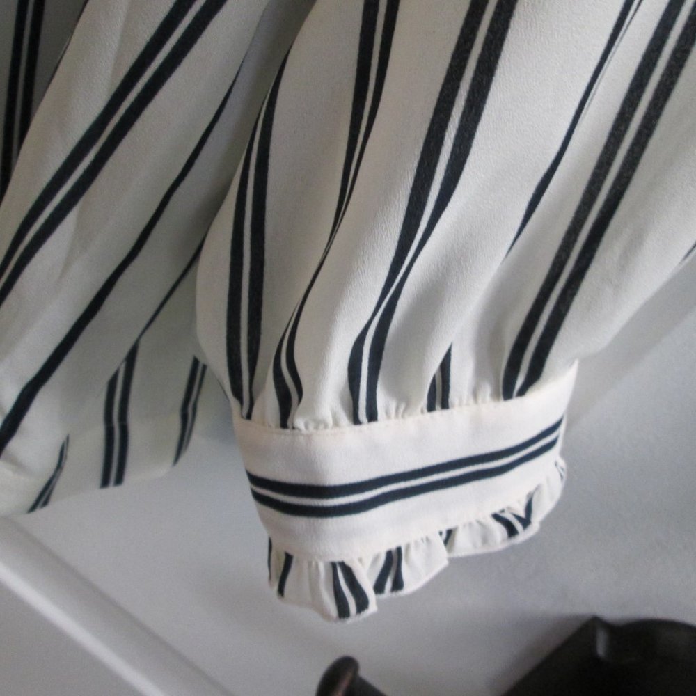 J. CREW Mercantile striped off shoulder blouse - Picture 8 of 14